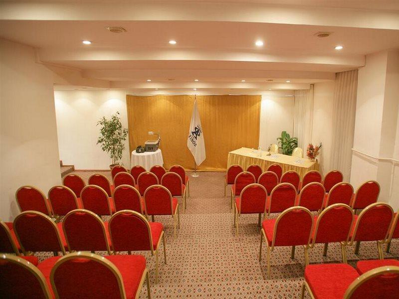 Altinoez Hotel Nevşehir Esterno foto