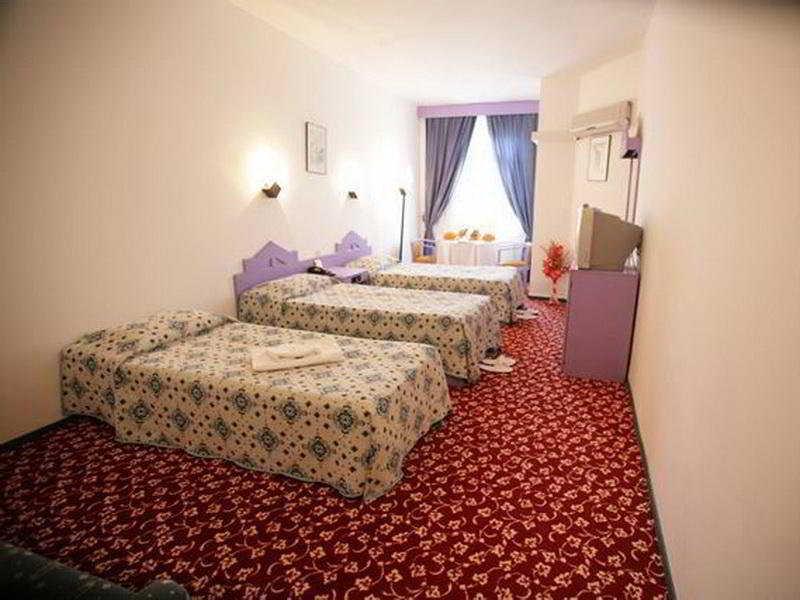 Altinoez Hotel Nevşehir Esterno foto
