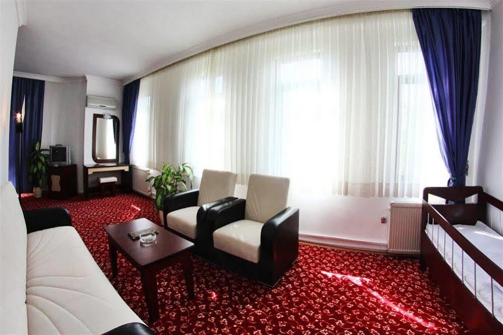 Altinoez Hotel Nevşehir Esterno foto